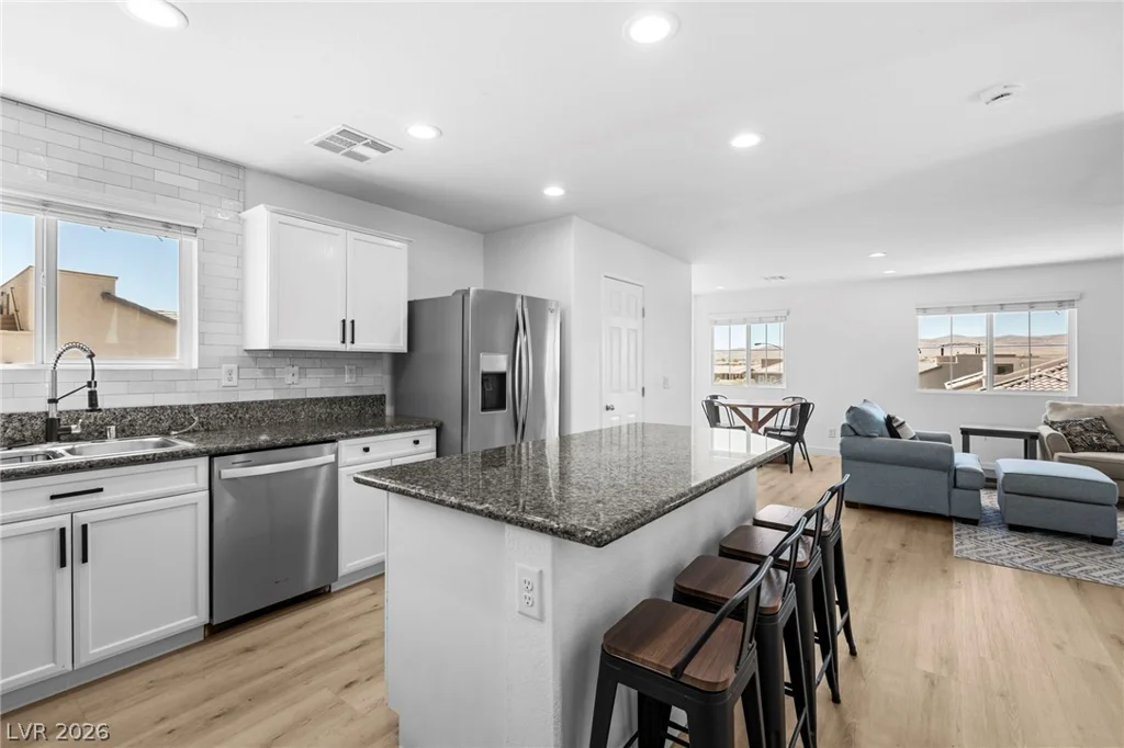 7250 Sterling Rock, Las Vegas, NV 89178