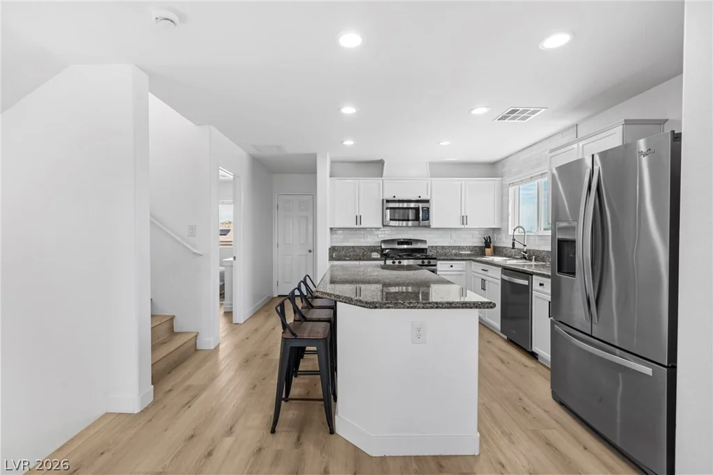 7250 Sterling Rock, Las Vegas, NV 89178