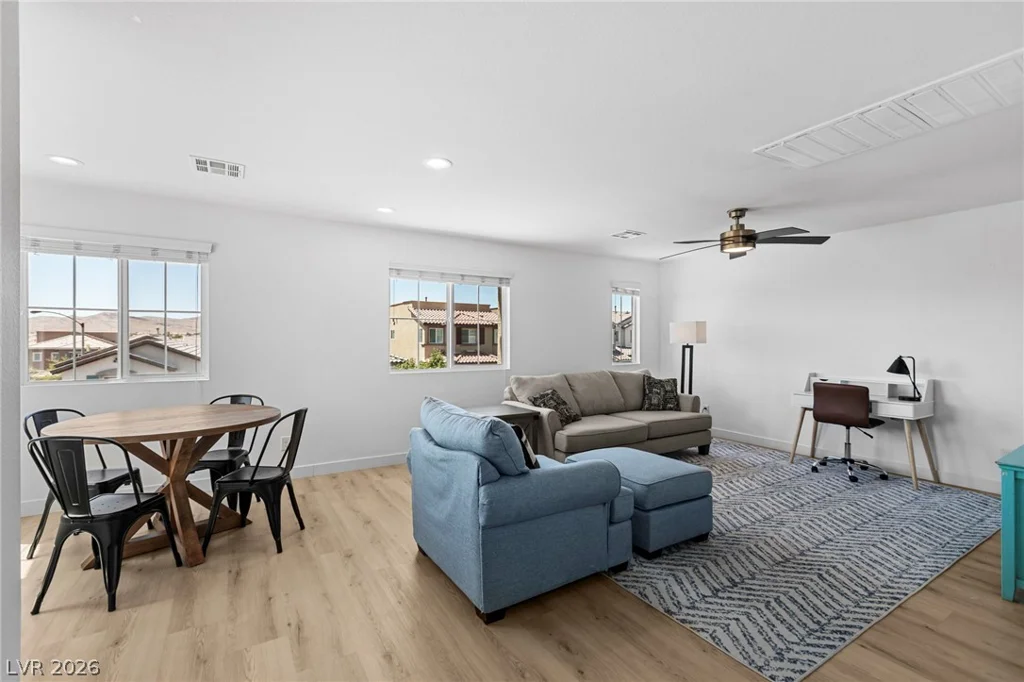 7250 Sterling Rock, Las Vegas, NV 89178