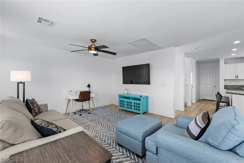 7250 Sterling Rock, Las Vegas, NV 89178