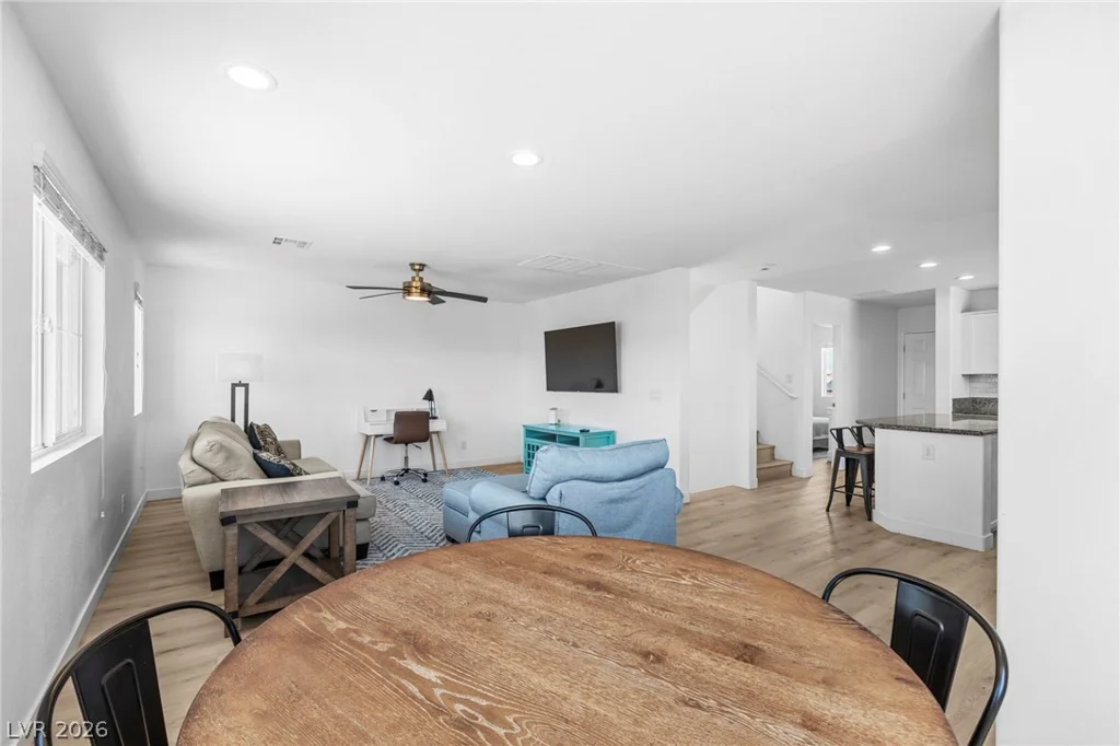 7250 Sterling Rock, Las Vegas, NV 89178