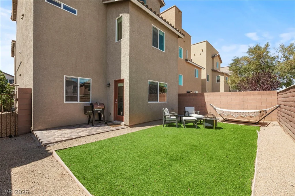 7250 Sterling Rock, Las Vegas, NV 89178