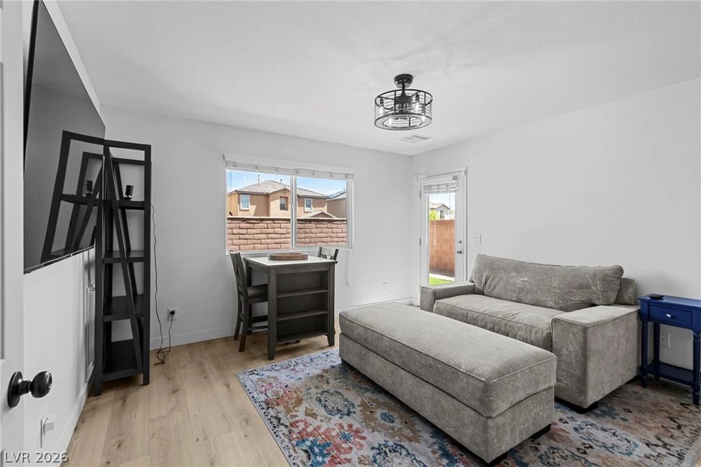 7250 Sterling Rock, Las Vegas, NV 89178