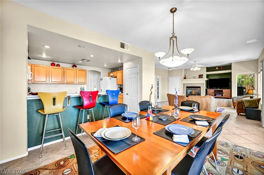 10730 Amber Ridge, Las Vegas, NV 89144