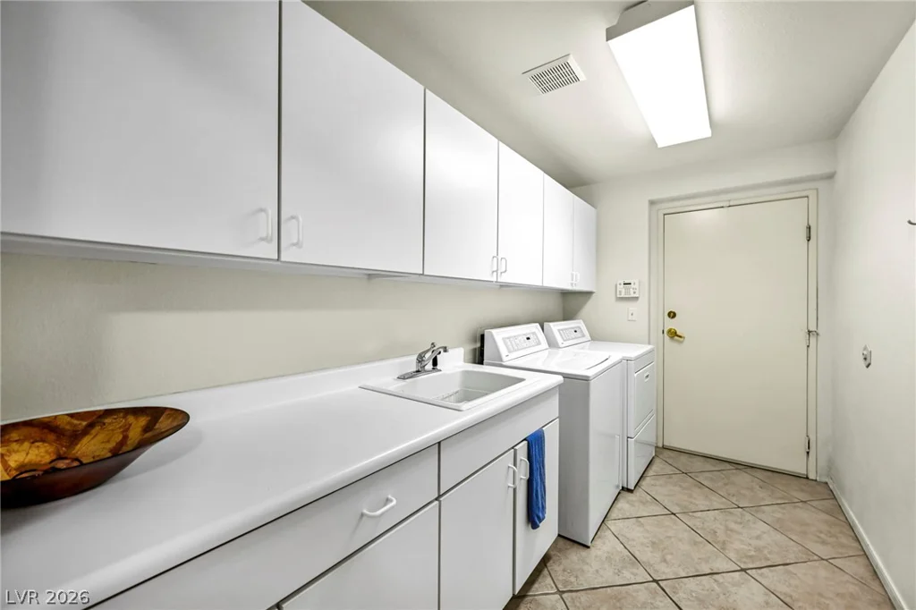 10730 Amber Ridge, Las Vegas, NV 89144