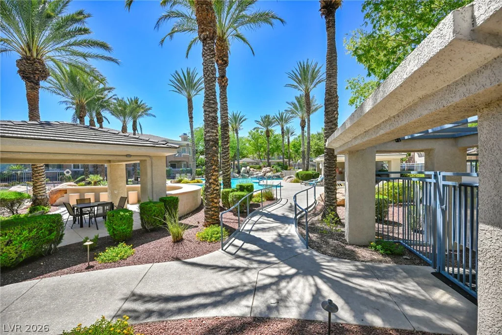 10730 Amber Ridge, Las Vegas, NV 89144