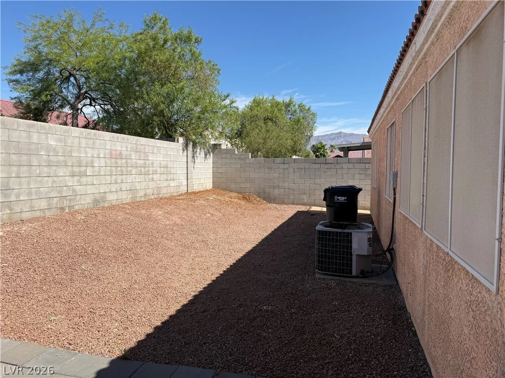 5937 Coleman, North Las Vegas, NV 89031