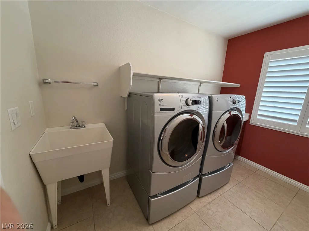 6410 Veranda Falls, Las Vegas, NV 89130