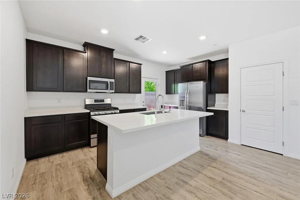 3706 Neblina, Henderson, NV 89052
