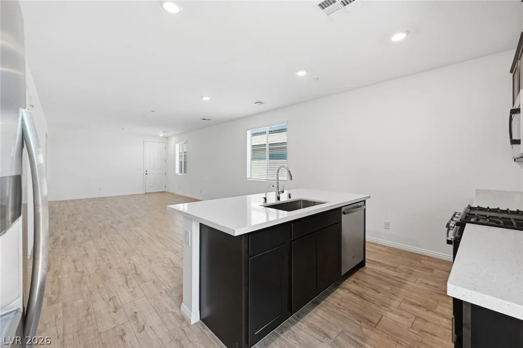 3706 Neblina, Henderson, NV 89052