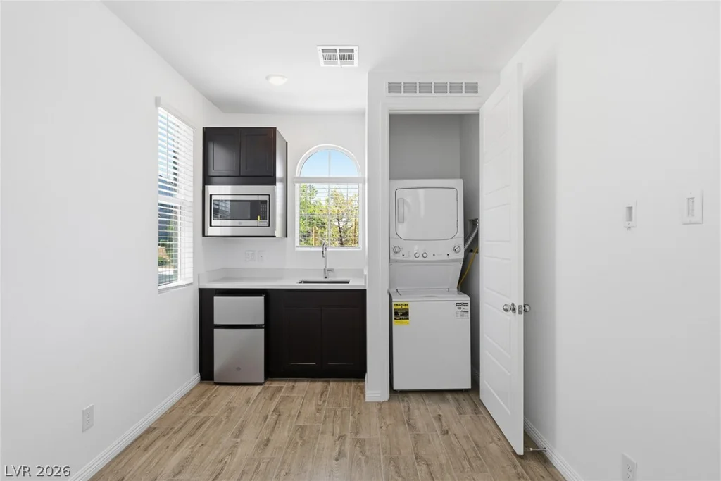 3706 Neblina, Henderson, NV 89052