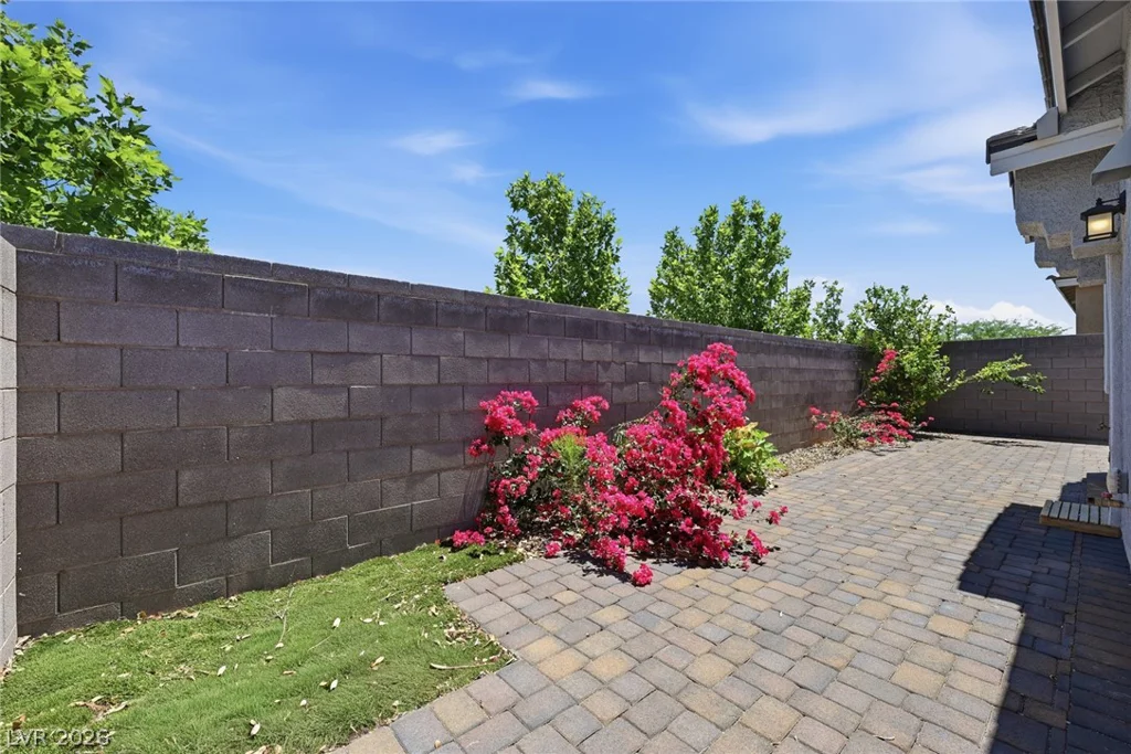3706 Neblina, Henderson, NV 89052