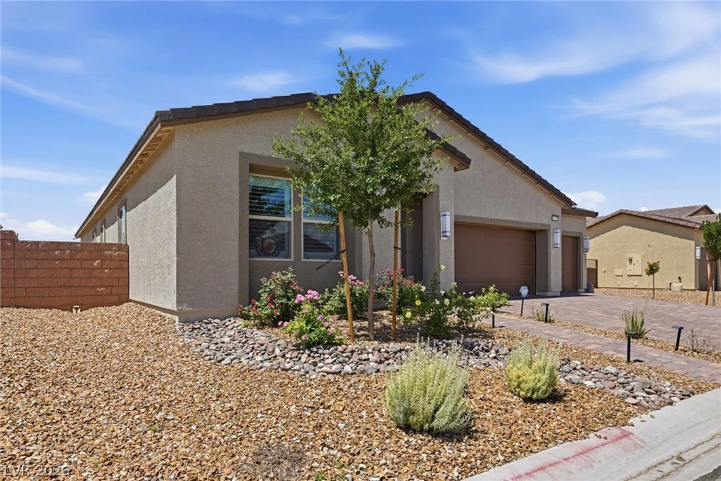 5379 Eleganza, Pahrump, NV 89061