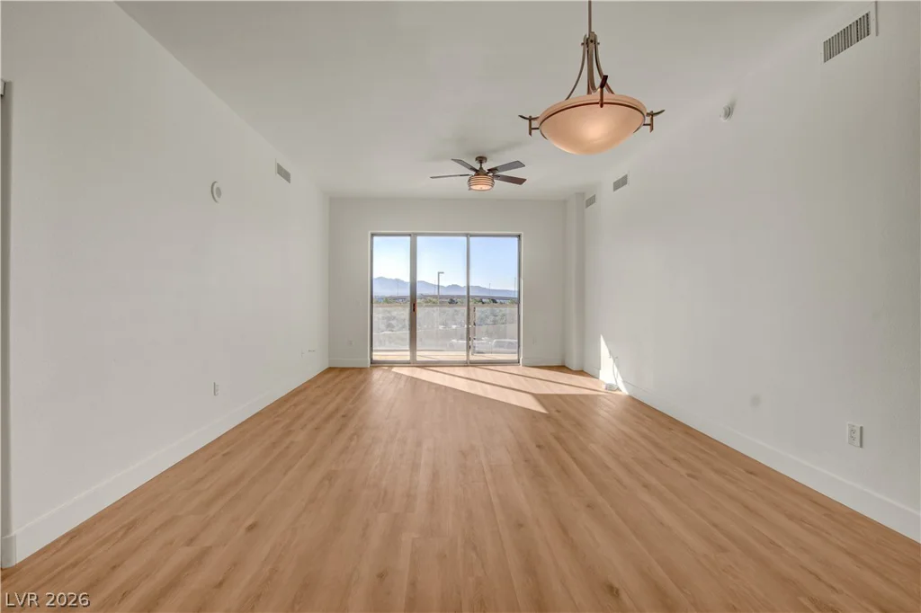 8255 LAS VEGAS, Las Vegas, NV 89123