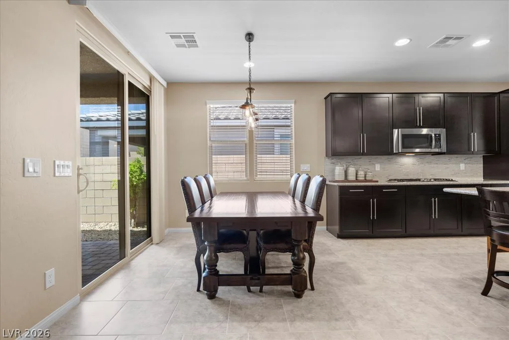 8057 Eve Rock, Las Vegas, NV 89166