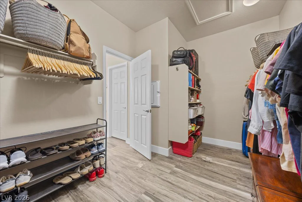 8057 Eve Rock, Las Vegas, NV 89166