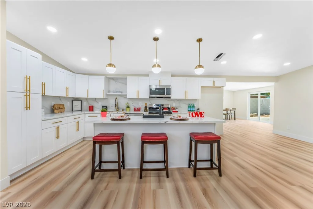 3504 Chevy Chase, Las Vegas, NV 89110