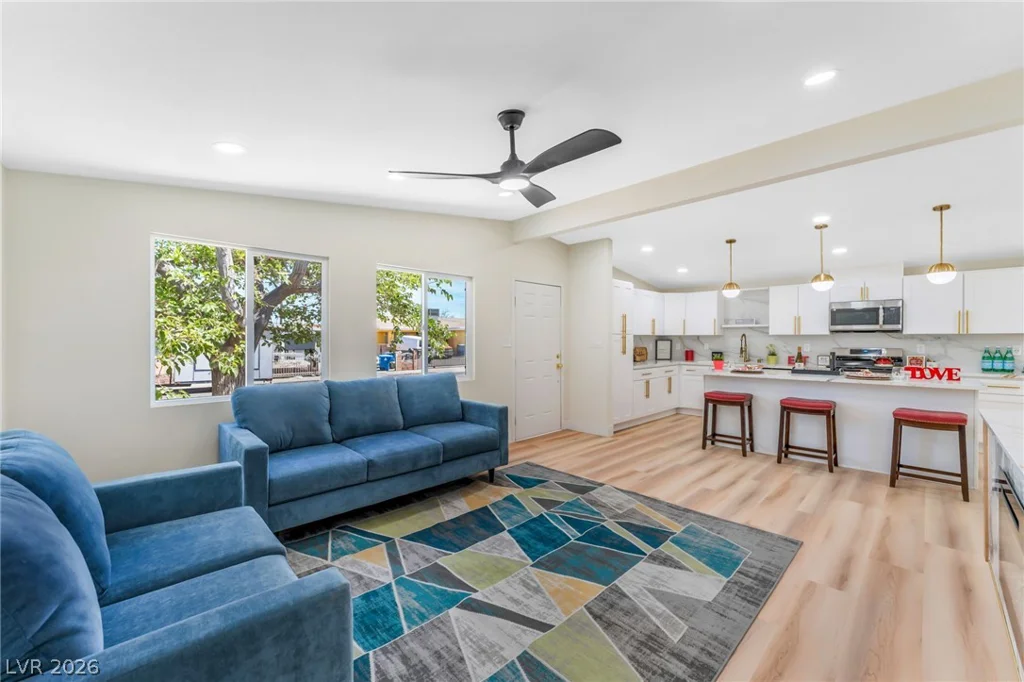 3504 Chevy Chase, Las Vegas, NV 89110