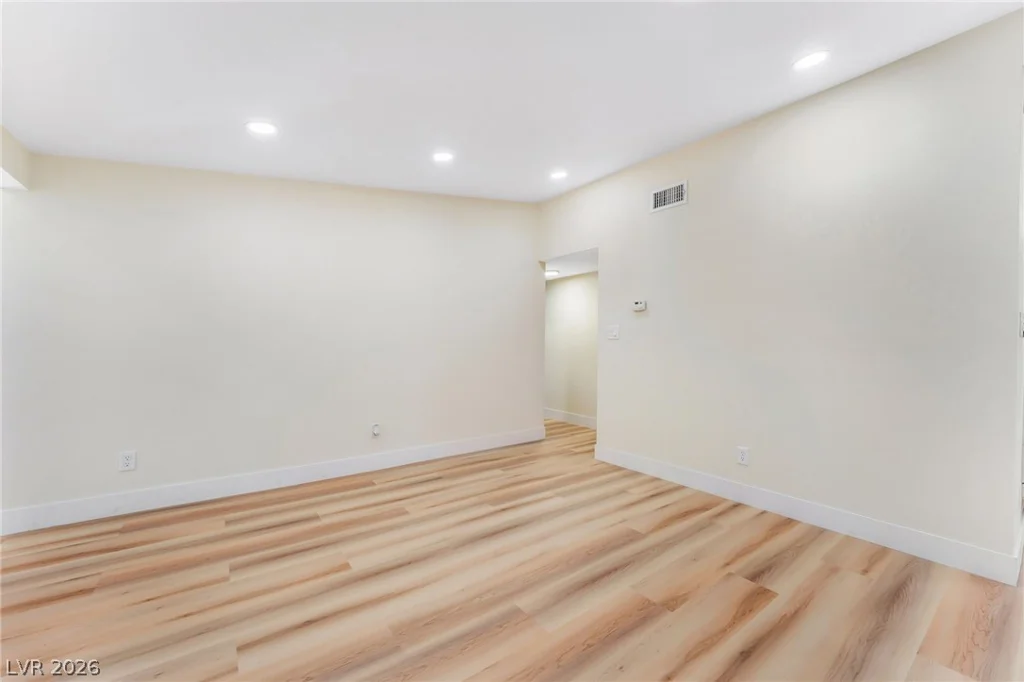 3504 Chevy Chase, Las Vegas, NV 89110