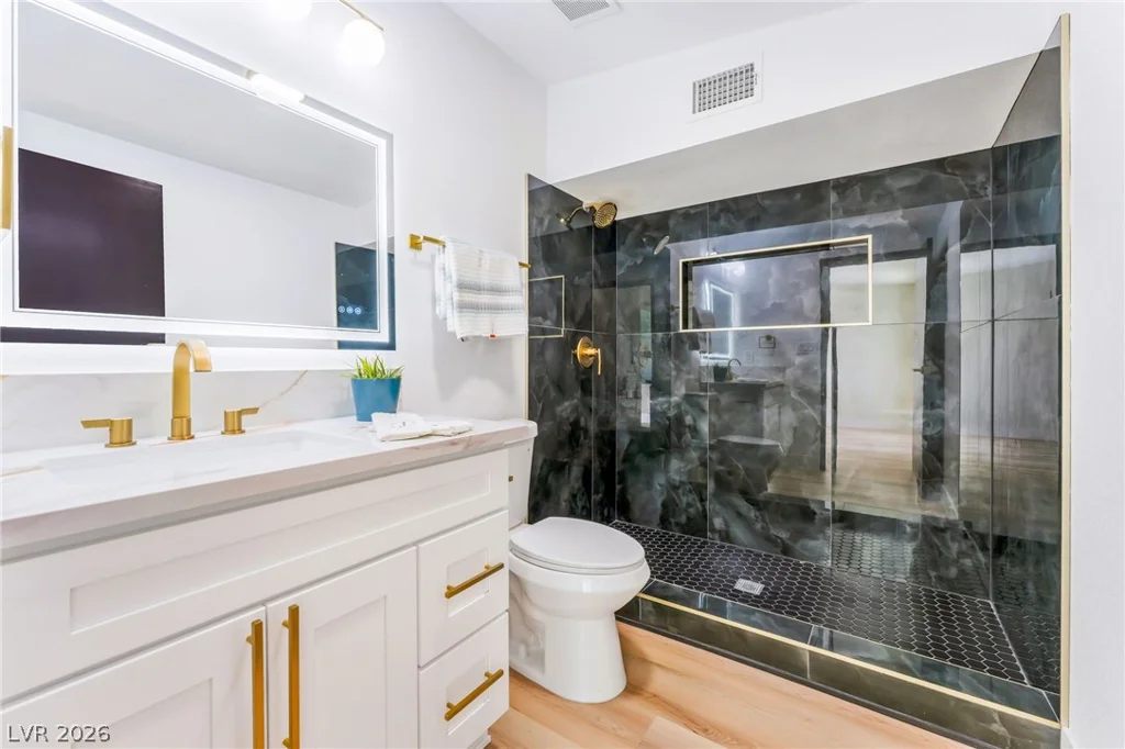 3504 Chevy Chase, Las Vegas, NV 89110