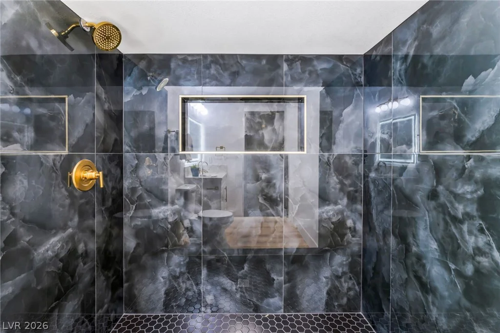 3504 Chevy Chase, Las Vegas, NV 89110