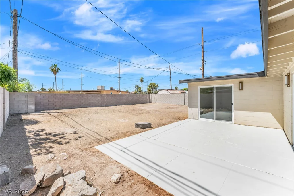 3504 Chevy Chase, Las Vegas, NV 89110