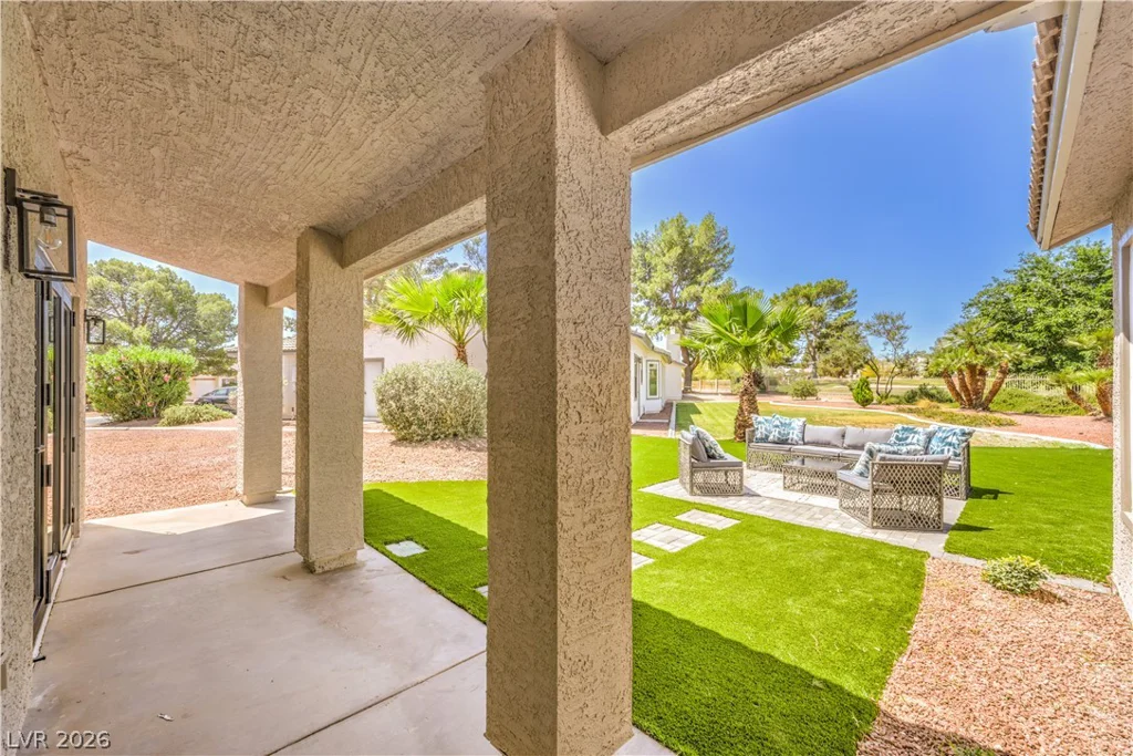 5001 Pacific Grove, Las Vegas, NV 89130