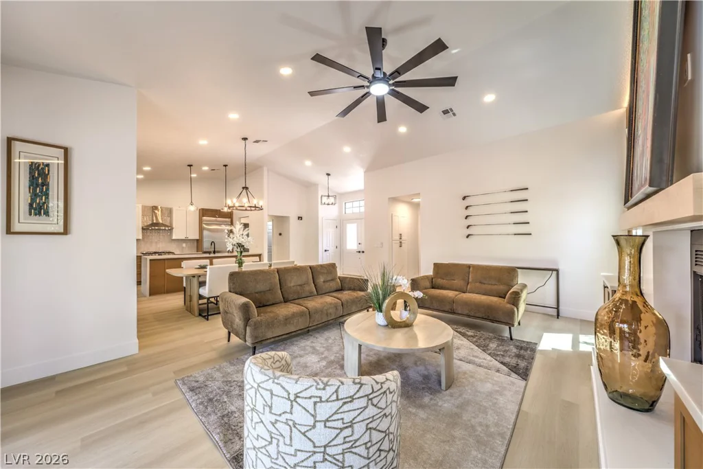 5001 Pacific Grove, Las Vegas, NV 89130