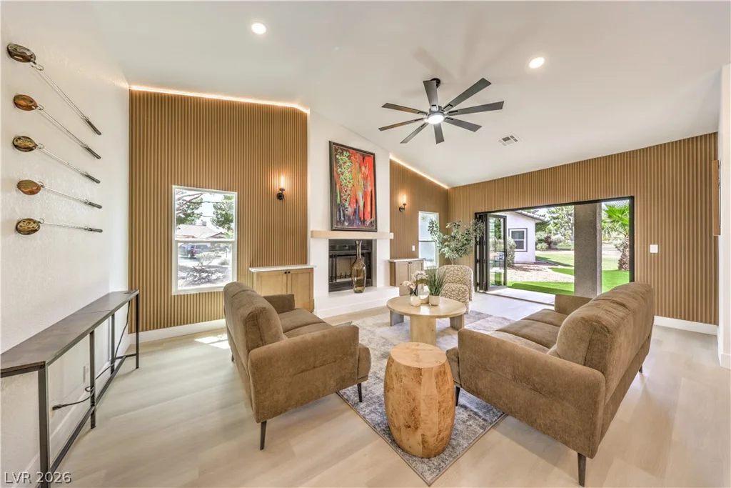 5001 Pacific Grove, Las Vegas, NV 89130