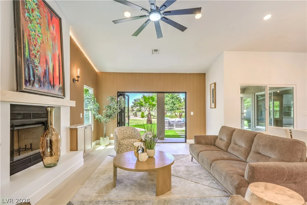 5001 Pacific Grove, Las Vegas, NV 89130