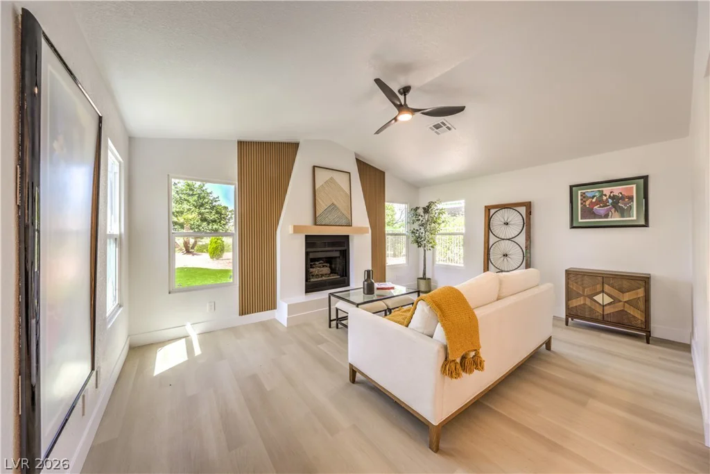 5001 Pacific Grove, Las Vegas, NV 89130