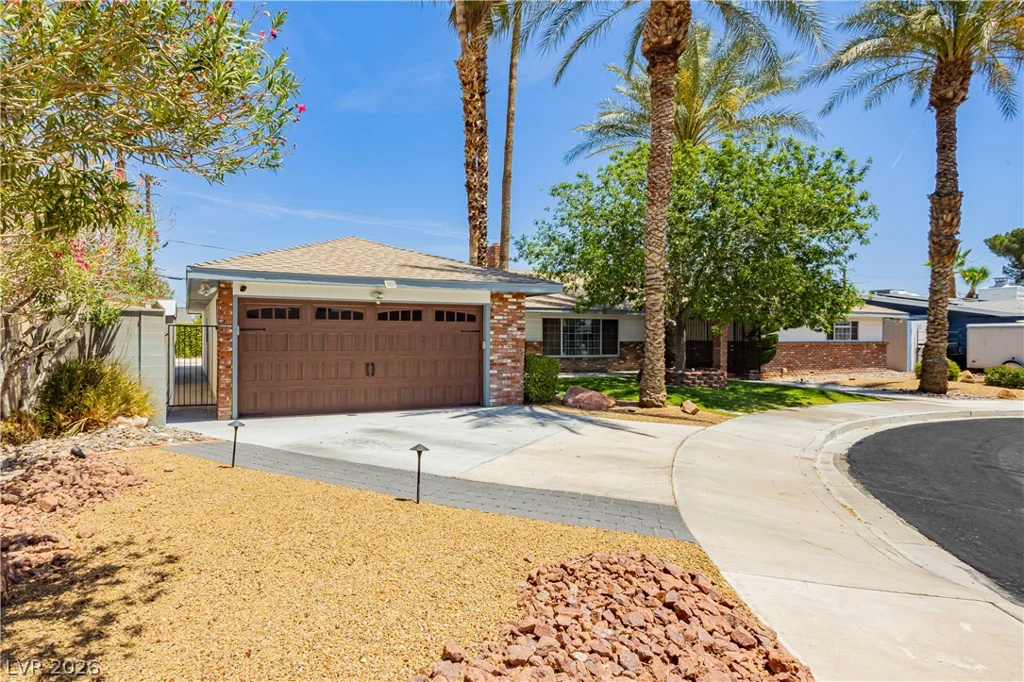 1301 Canosa, Las Vegas, NV 89104
