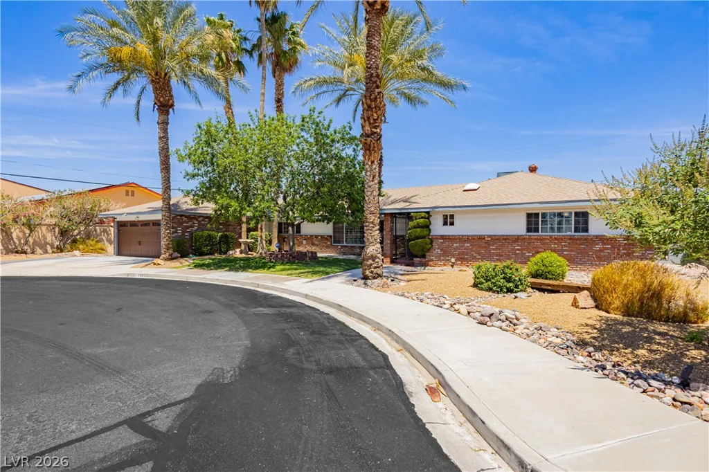 1301 Canosa, Las Vegas, NV 89104
