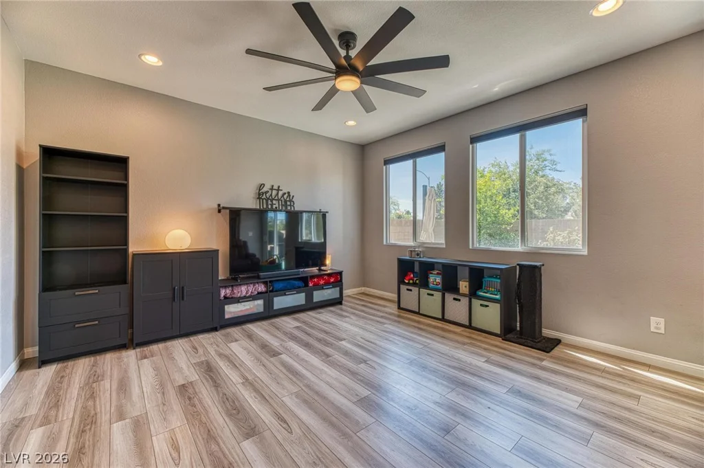 5631 Weeping Wall, North Las Vegas, NV 89031