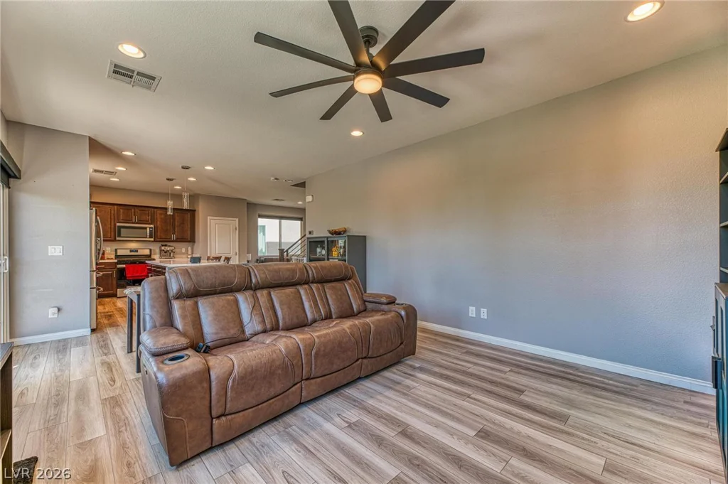 5631 Weeping Wall, North Las Vegas, NV 89031
