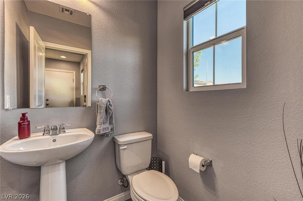 5631 Weeping Wall, North Las Vegas, NV 89031