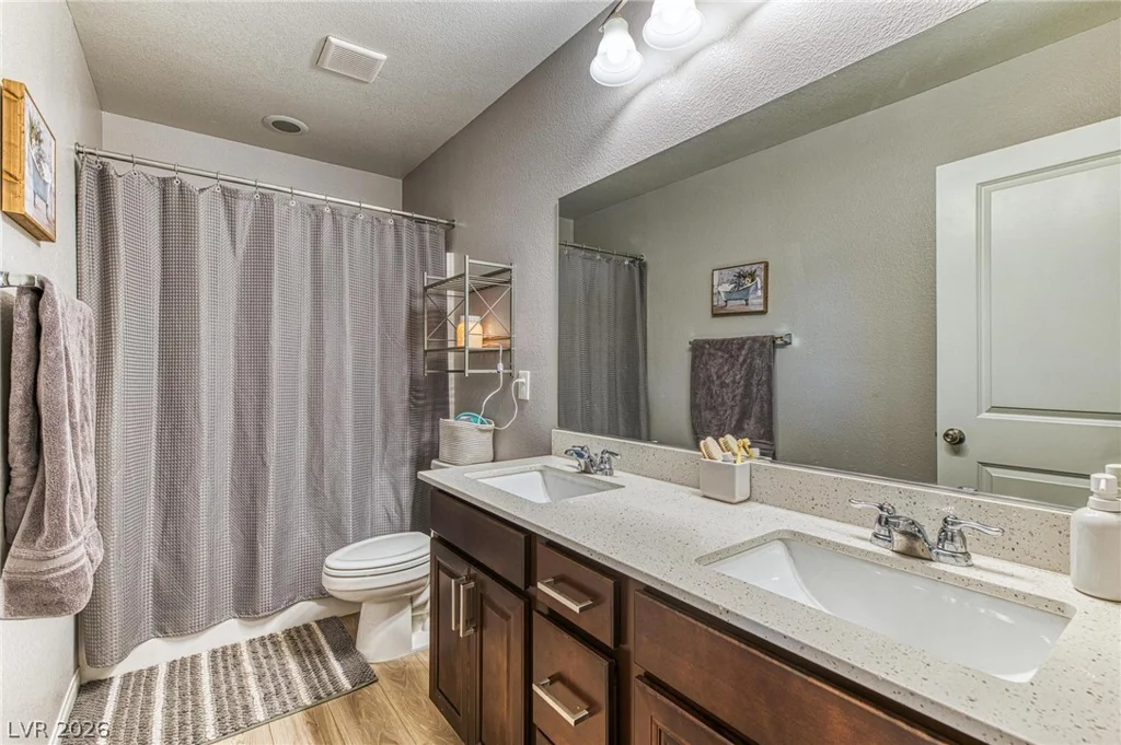 5631 Weeping Wall, North Las Vegas, NV 89031