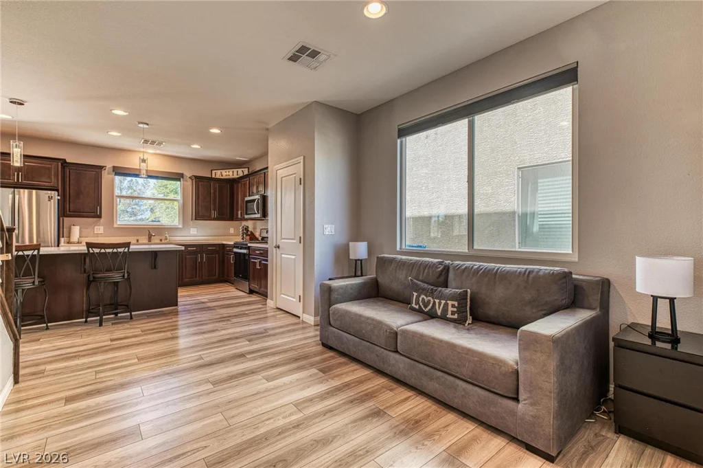 5631 Weeping Wall, North Las Vegas, NV 89031