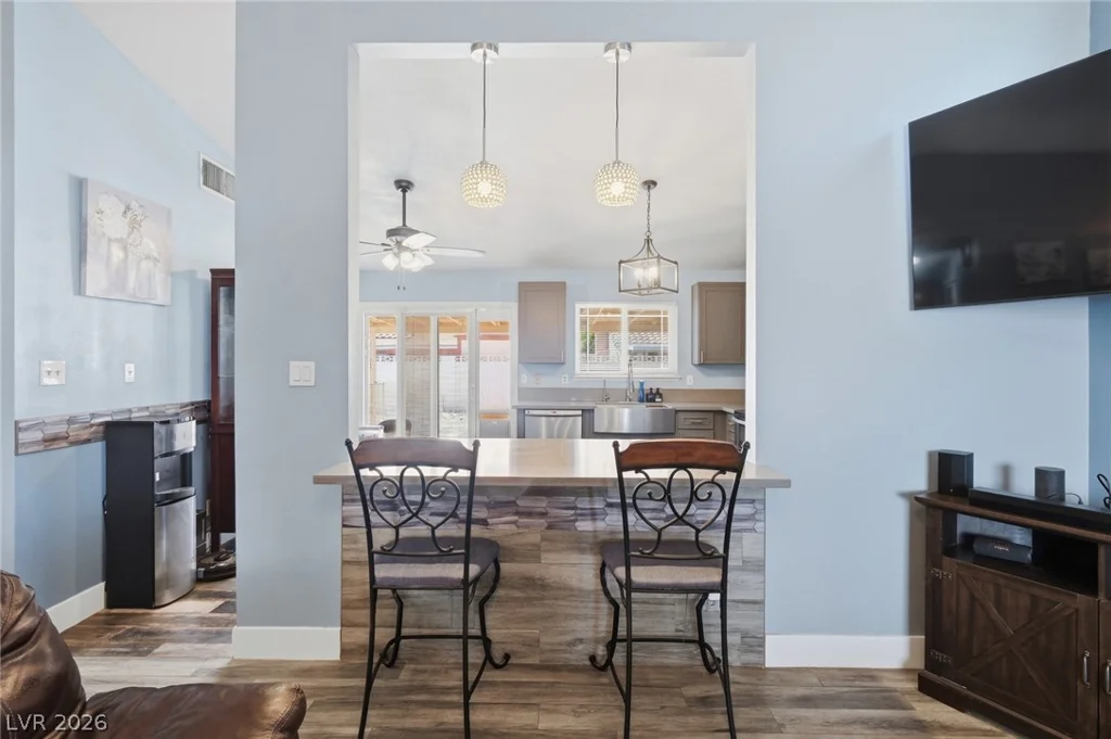 6417 Vinecrest, Las Vegas, NV 89108