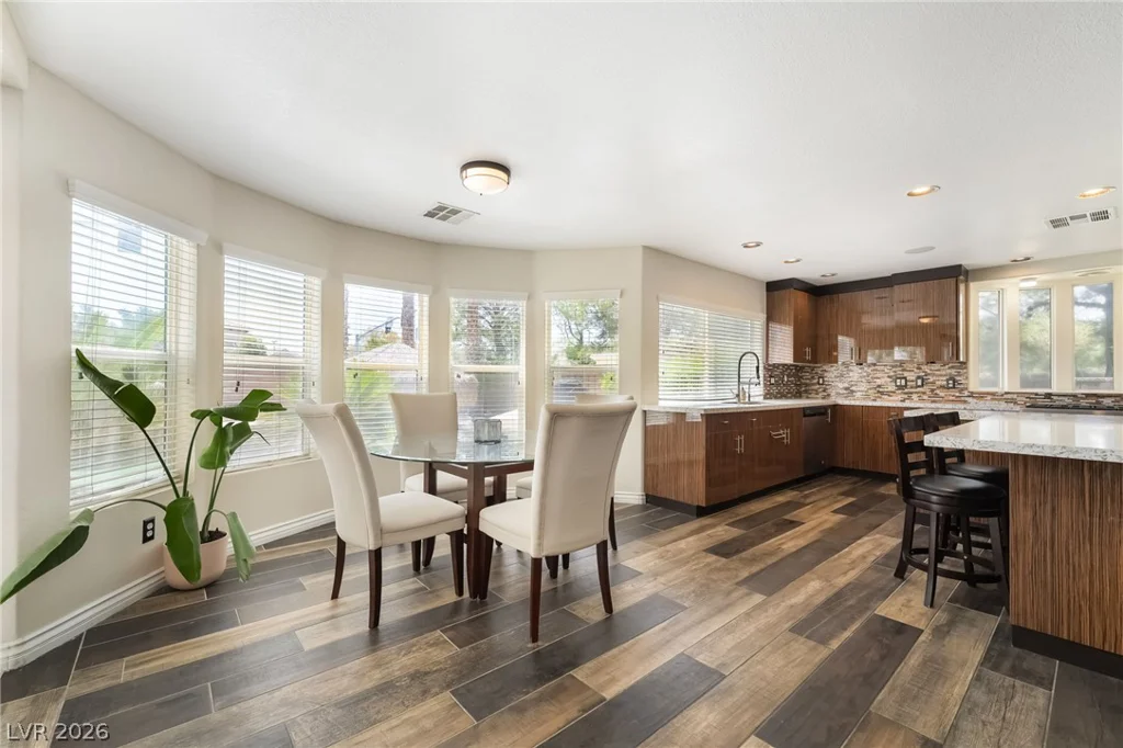 11280 Pentland Downs, Las Vegas, NV 89141