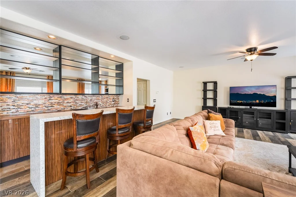 11280 Pentland Downs, Las Vegas, NV 89141