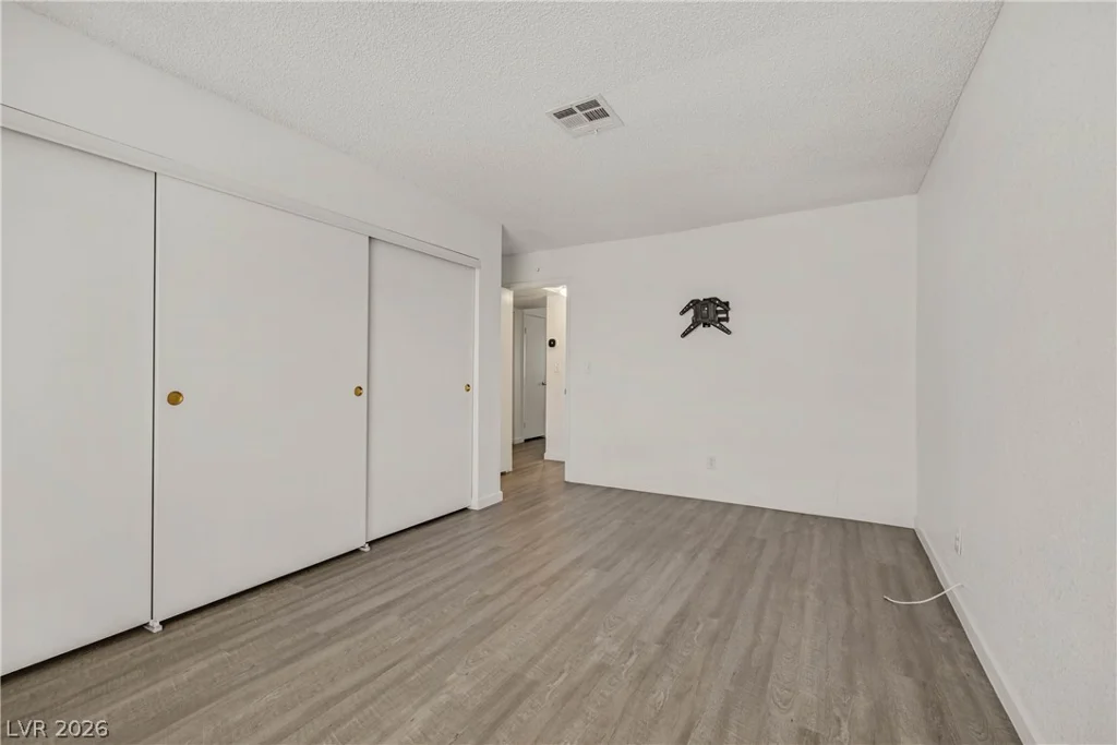 1008 Falconhead, Las Vegas, NV 89128