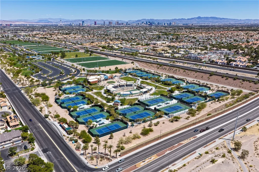1008 Falconhead, Las Vegas, NV 89128