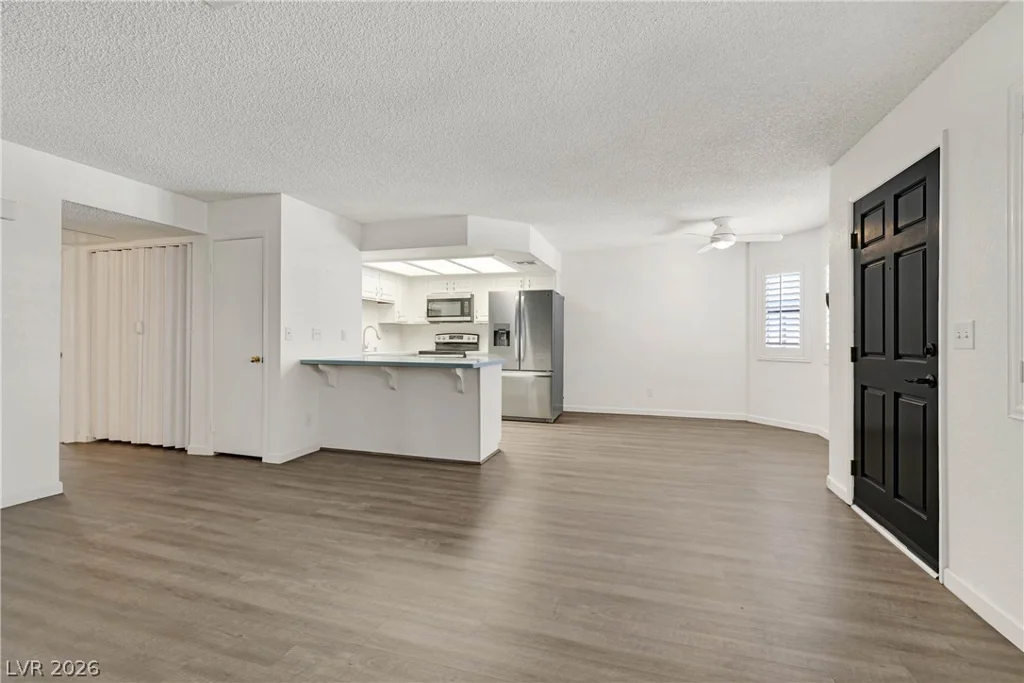 1008 Falconhead, Las Vegas, NV 89128