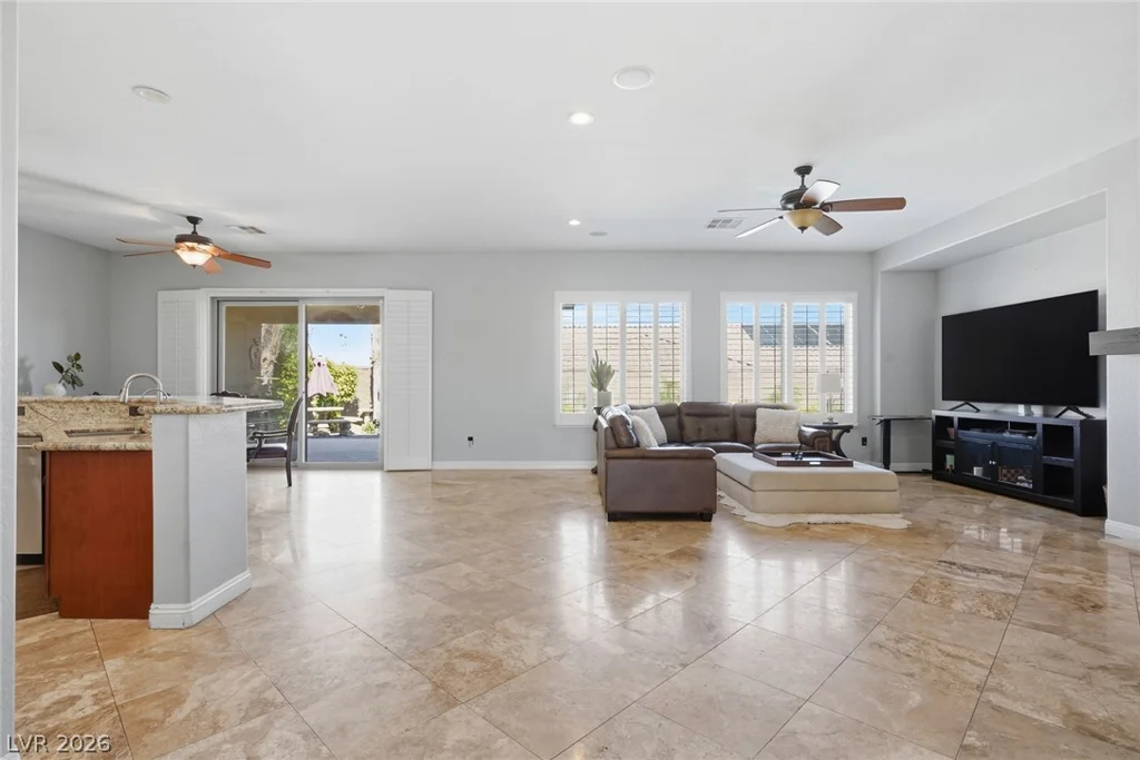 7324 Bugler Swan, North Las Vegas, NV 89084