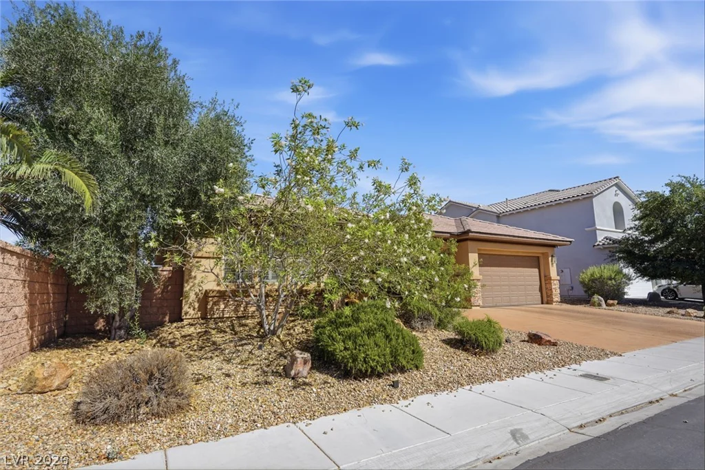 7324 Bugler Swan, North Las Vegas, NV 89084