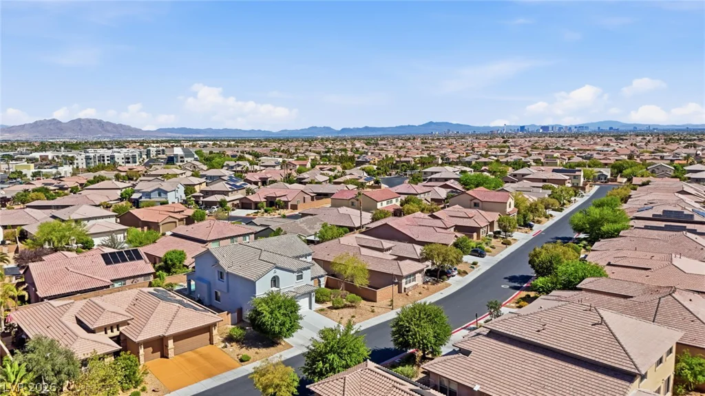 7324 Bugler Swan, North Las Vegas, NV 89084
