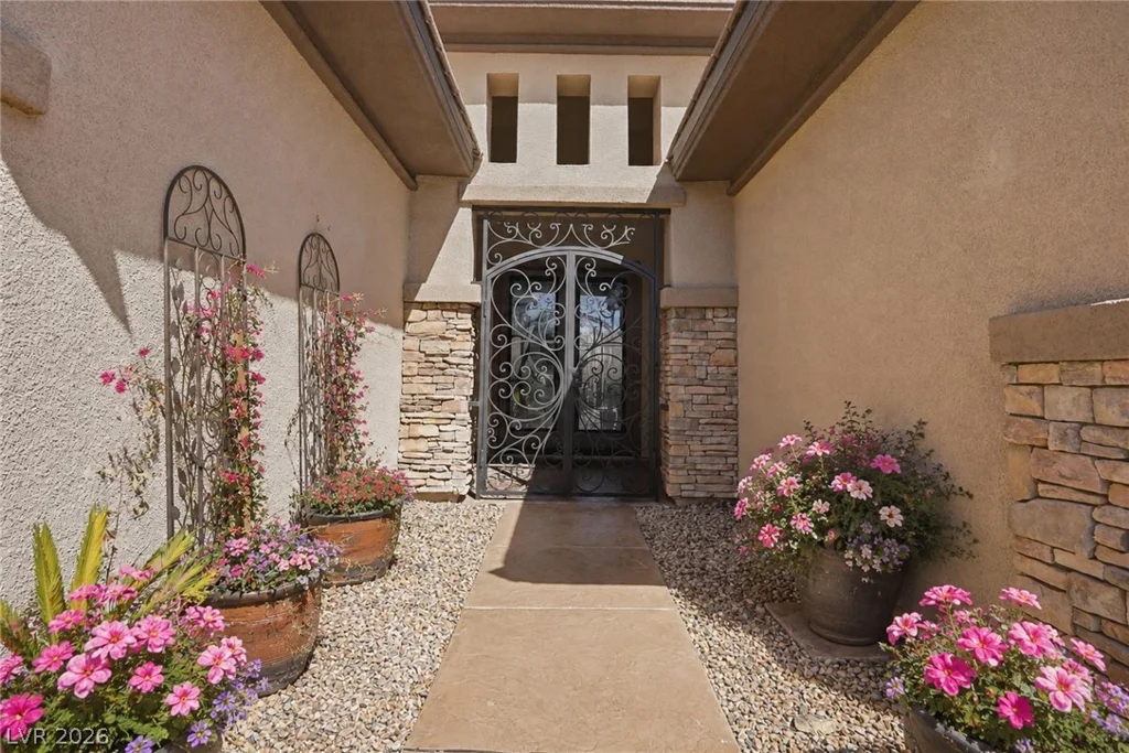 7324 Bugler Swan, North Las Vegas, NV 89084