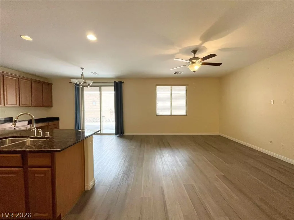 7258 Summer Grove, Las Vegas, NV 89117