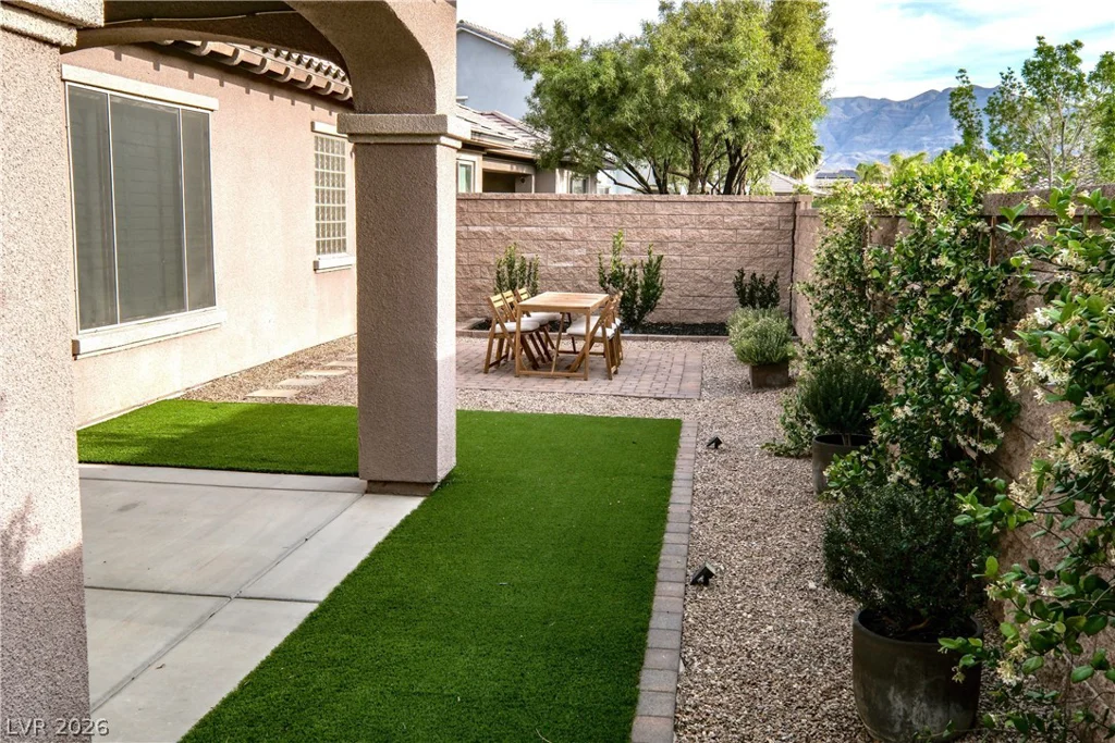 7312 Bugler Swan, North Las Vegas, NV 89084